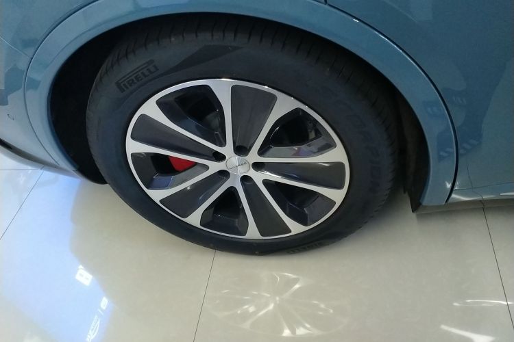 鸿蒙智行 智界R7 2024款 纯电 736km UItra车身外观6001