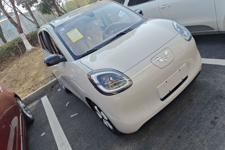 五菱汽车 宏光MINIEV 2025款 四门版 进阶款车身外观3