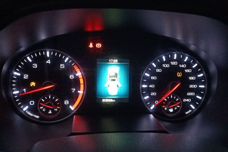 哈弗H6 2018款 红标 运动版 1.5T 手动两驱精英型中控内饰14