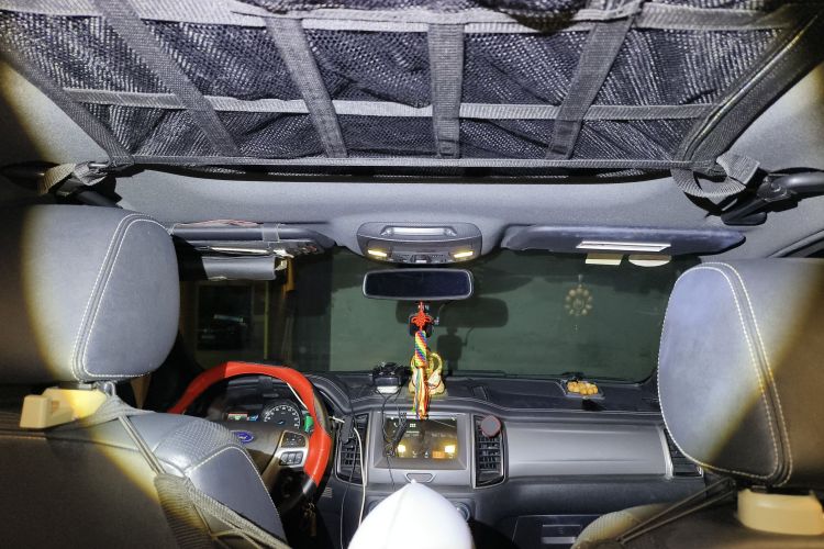 福特 撼路者 2017款 2.0T 汽油自动四驱豪华版 5座中控内饰22