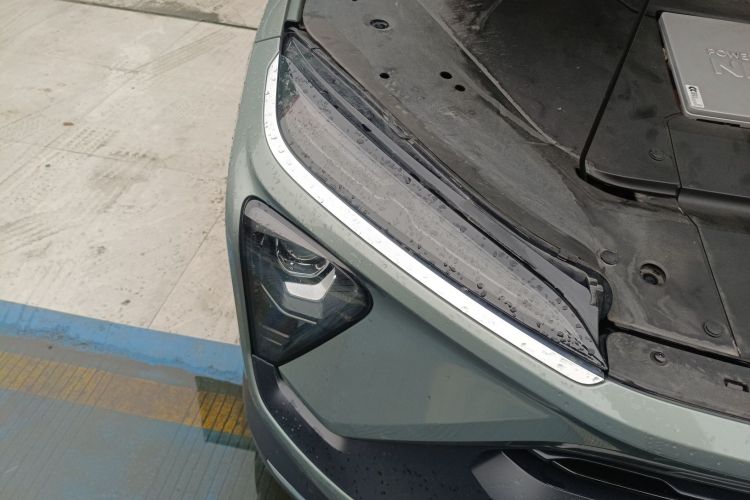 蔚来EC6 2020款 605KM 运动版车身外观8