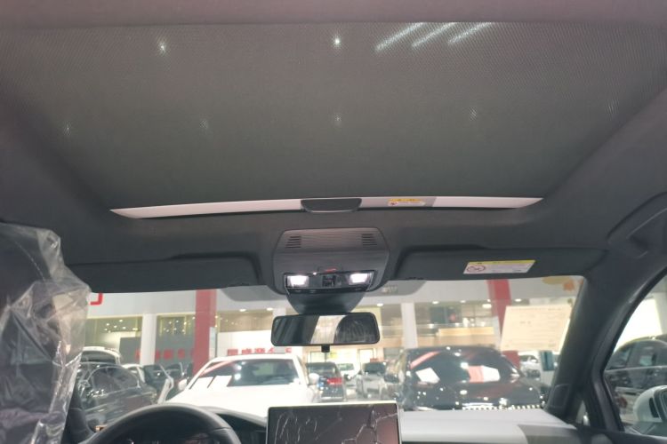 大众 高尔夫 2025款 改款二 300TSI R-Line中控内饰22