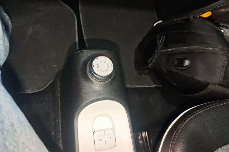 五菱汽车 宏光MINIEV 2022款 GAMEBOY 200km 玩咖款 磷酸铁锂中控内饰18