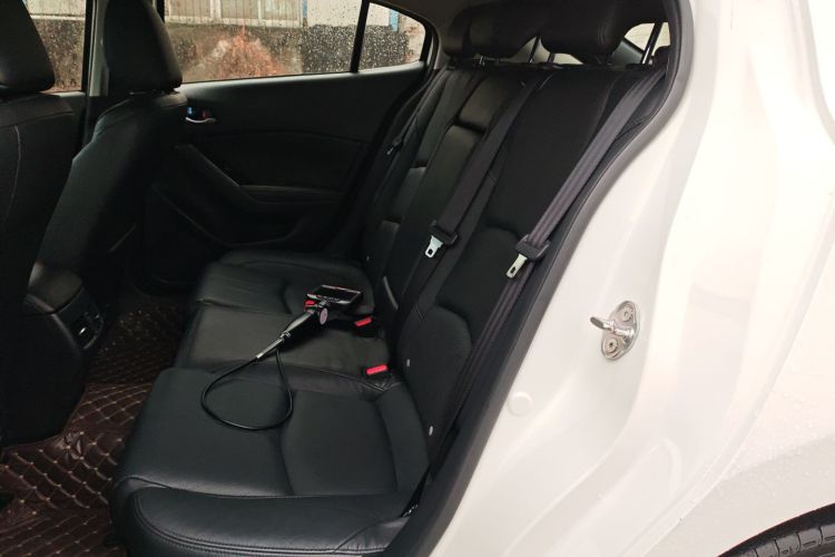 马自达3 昂克赛拉 2017款 两厢 2.0L 自动运动型 国V中控内饰21