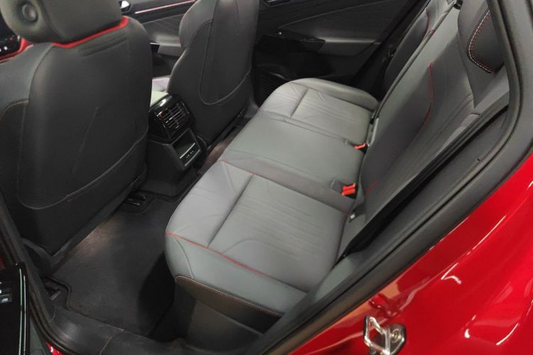 大众 ID.4 X 2023款 极智长续航版中控内饰21