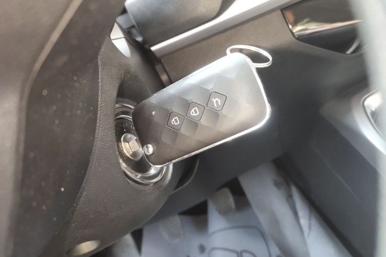 五菱汽车 五菱佳辰 2022款 1.5T 手动轻享活力型中控内饰7001