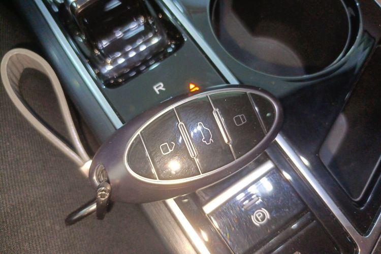 奔腾B70 2024款 龙腾版 1.5T 领创型中控内饰11