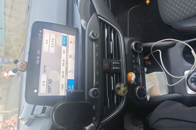 福特 福克斯 2020款 三厢 EcoBoost 180 自动ST Line中控内饰16