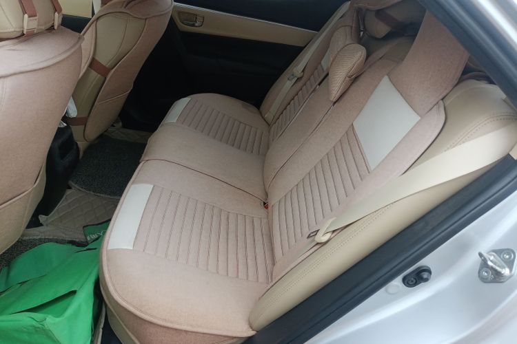 丰田 卡罗拉 2017款 改款 1.2T S-CVT GL中控内饰21