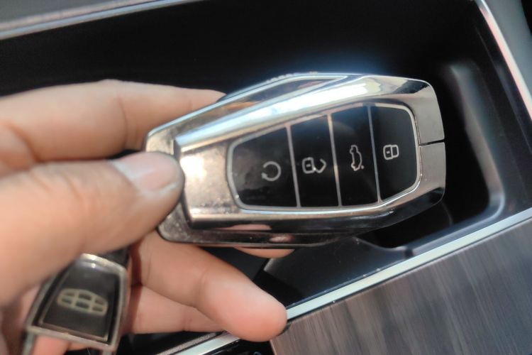 吉利汽车 星越L 2025款 东方曜 2.0TD 自动揽星版中控内饰11