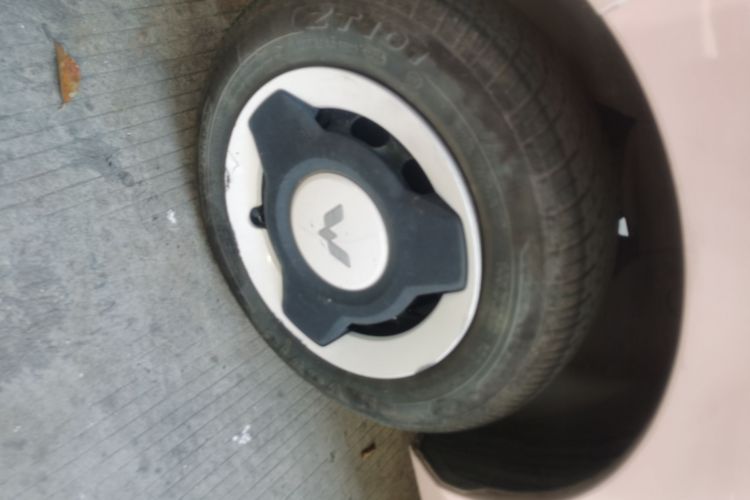 五菱汽车 宏光MINIEV 2022款 悦享款 磷酸铁锂车身外观6008