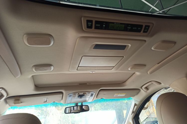 丰田 埃尔法 2012款 3.5L 豪华版中控内饰22