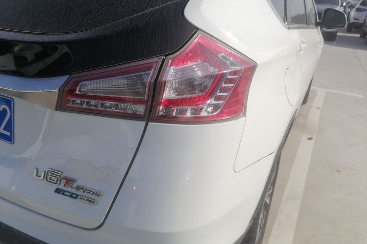 纳智捷 优6 SUV 2017款 1.8T 魅力升级型车身外观9