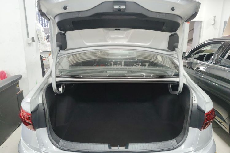 大众 速腾 2020款 280TSI DSG豪华型 国VI机舱底盘23