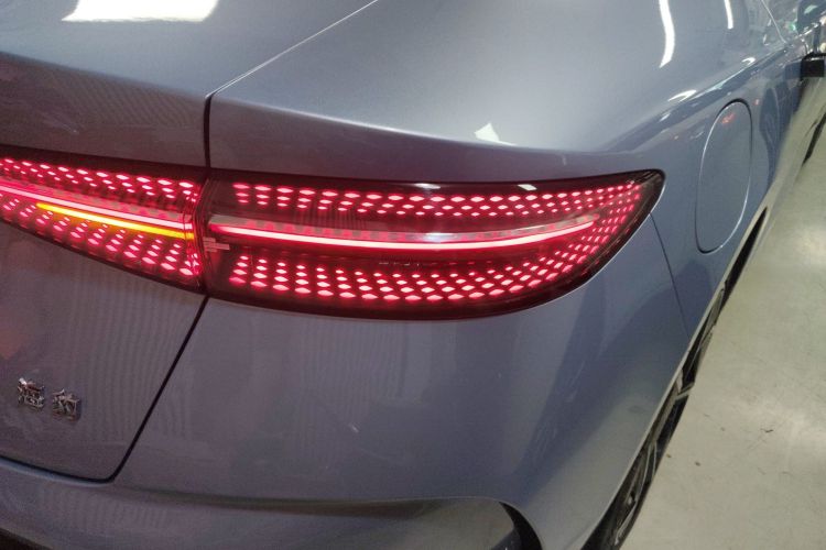 比亚迪 海豹 2022款 700km 长续航后驱版车身外观9