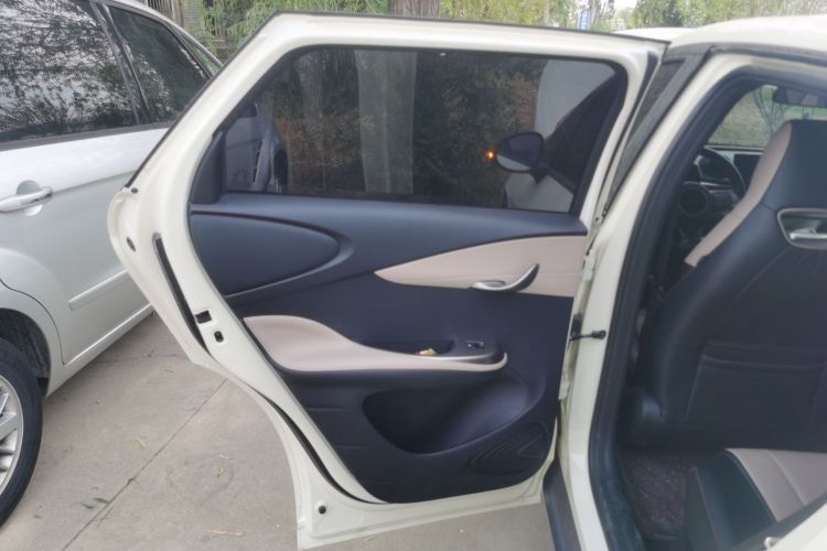 比亚迪 海豚 2023款 420km 自由版中控内饰49