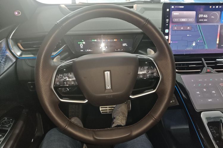 魏牌 摩卡 2021款 2.0T 两驱特醇版中控内饰13