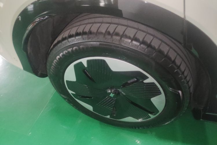 智己汽车 智己LS7 2023款 77kWh Urban Fit后驱版车身外观6008