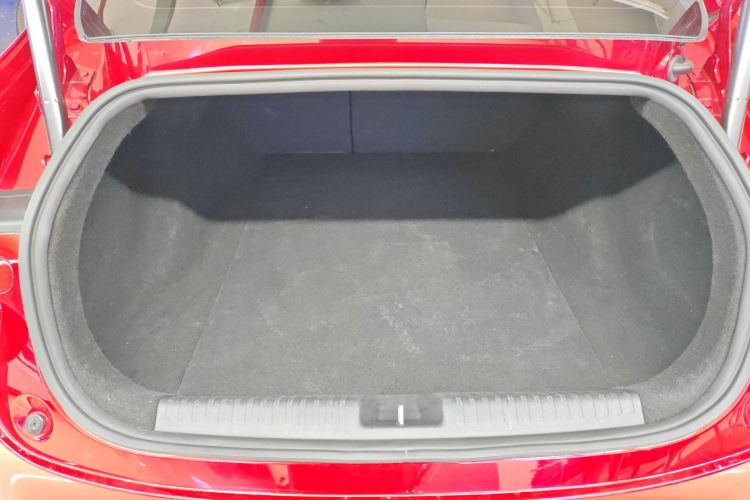 小鹏P7 2021款 480N机舱底盘23