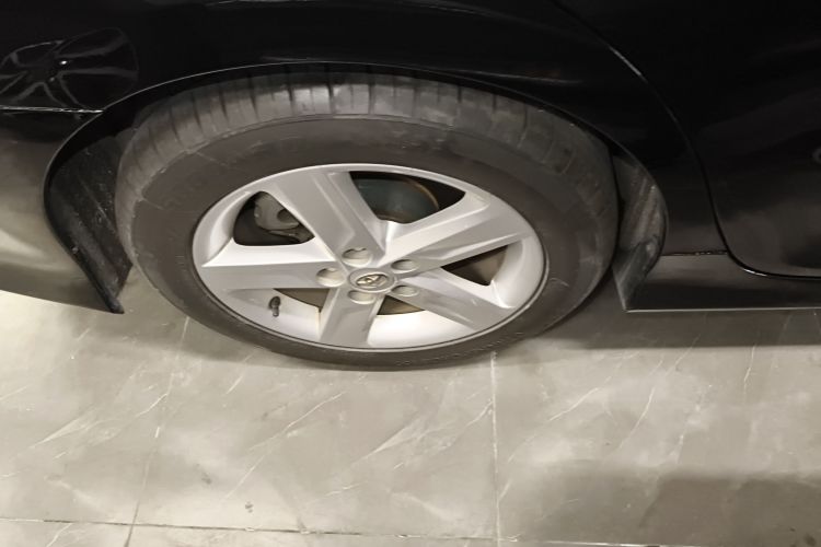 丰田 凯美瑞 2012款 骏瑞 2.0S 耀动版车身外观6008