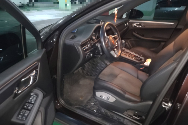 保时捷 2021款 Macan 2.0T中控内饰20