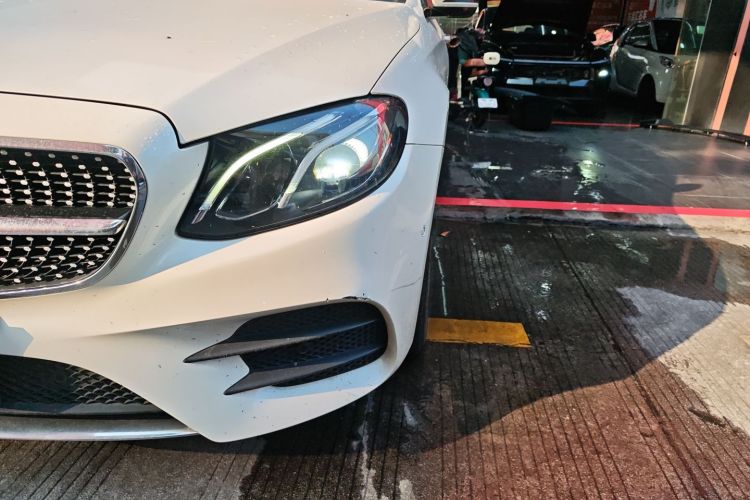 奔驰E级 2020款 E 260 L 运动型局部细节36