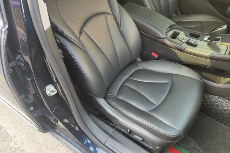 别克 君越 2019款 28T 豪华型局部细节41