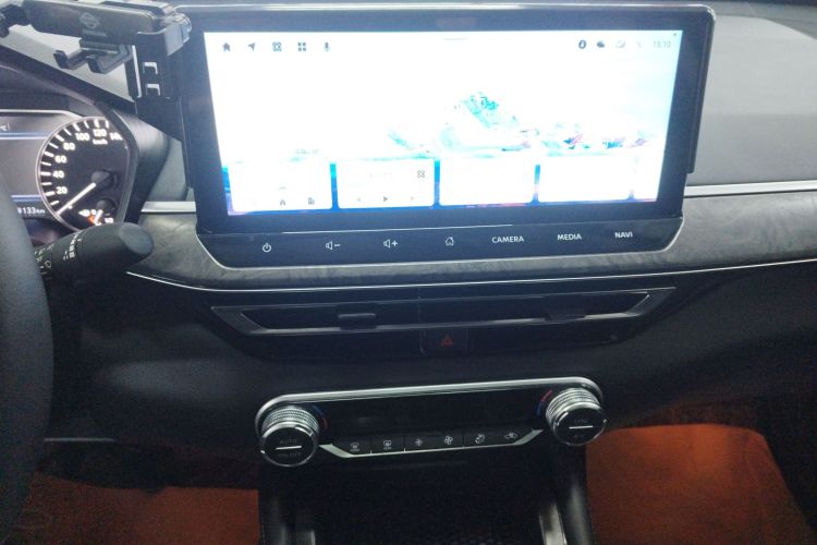 日产 天籁 2022款 2.0L XL-TLS 悦享版中控内饰16