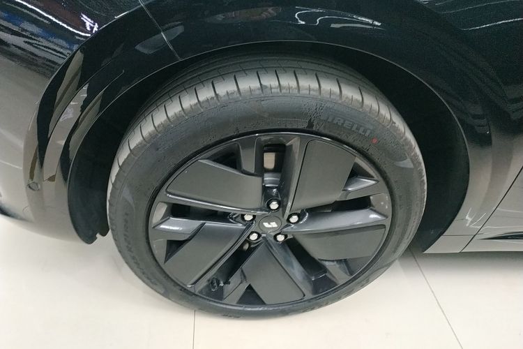 理想汽车 理想L6 2025款 Max 智能焕新版车身外观6007