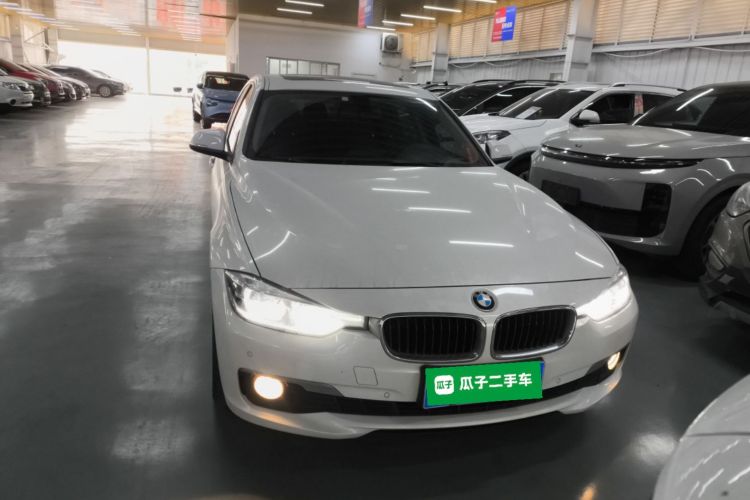 宝马3系 2018款 320Li 时尚型车身外观2