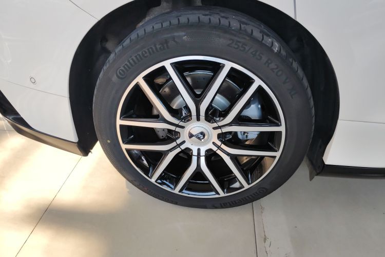 腾势Z9 2024款 630km 四驱Max版车身外观6008