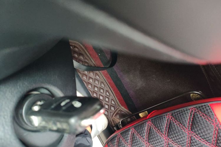 大众 Polo 2013款 1.4L 自动舒适版中控内饰11