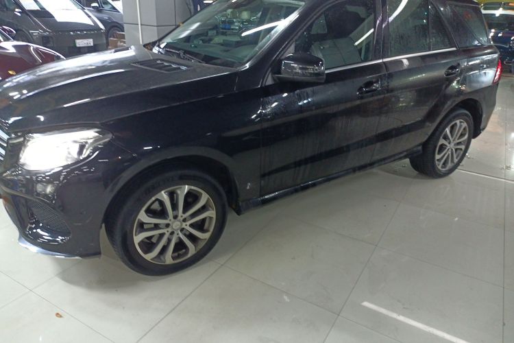 奔驰GLE 2017款 GLE 320 4MATIC 动感型车身外观6003