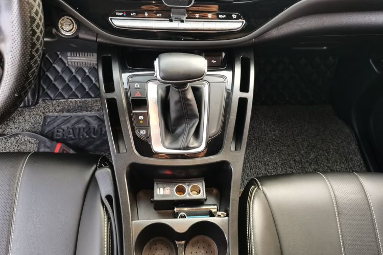 广汽传祺 传祺M6 2021款 270T DCT豪华版（七座）中控内饰18