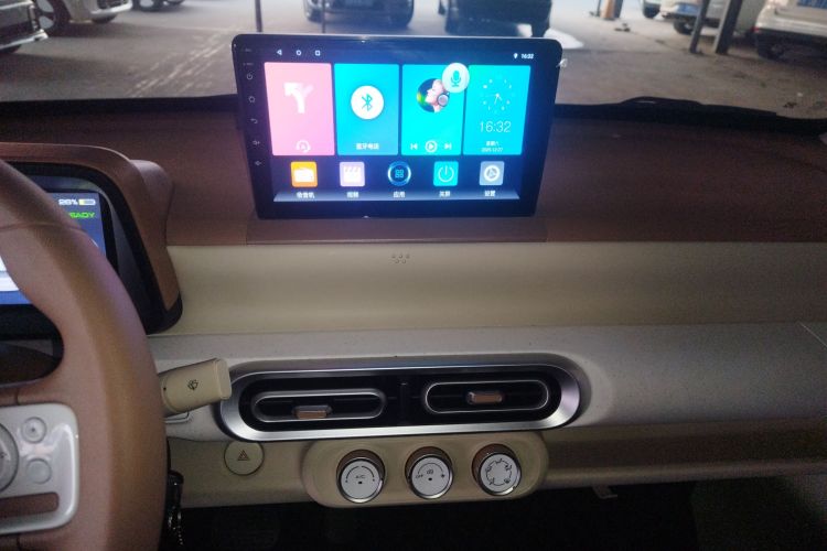 五菱汽车 宏光MINIEV 2024款 第三代 215km 青春版中控内饰16