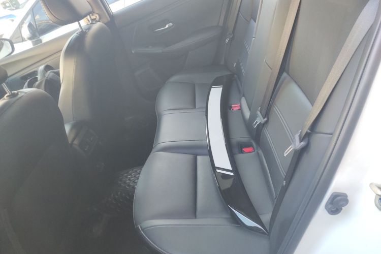 日产 轩逸 2023款 1.6L CVT悦享版中控内饰21