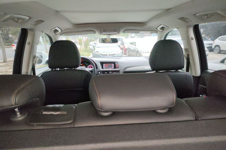 奥迪Q5 2016款 40 TFSI 进取型局部细节22