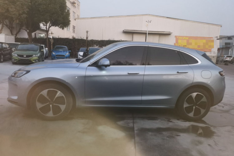 鸿蒙智行 问界M5 2022款 纯电后驱标准版车身外观4