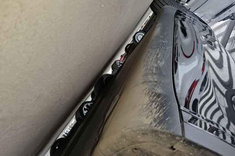 特斯拉 Model Y 2021款 标准续航后驱版局部细节9001