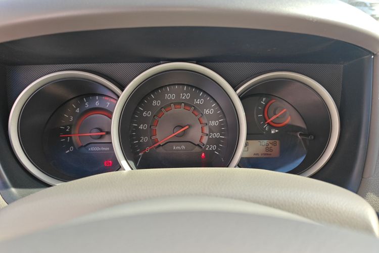 日产 轩逸 2012款 经典 1.6XE 自动舒适版中控内饰14