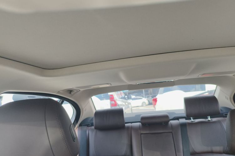 宝马5系 2017款 525Li 豪华设计套装局部细节22