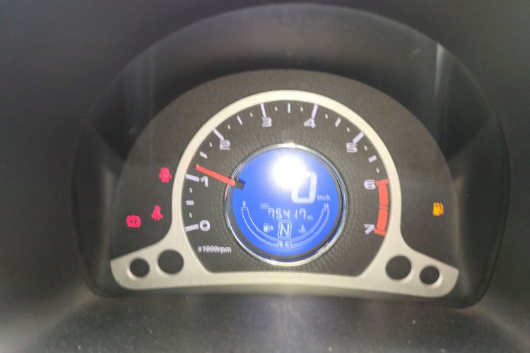 长安 奔奔 2015款 1.4L IMT尊贵型 国IV中控内饰14