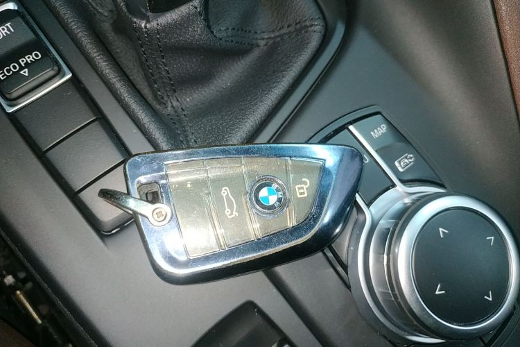 宝马X1 2021款 sDrive25Li 领先型中控内饰11