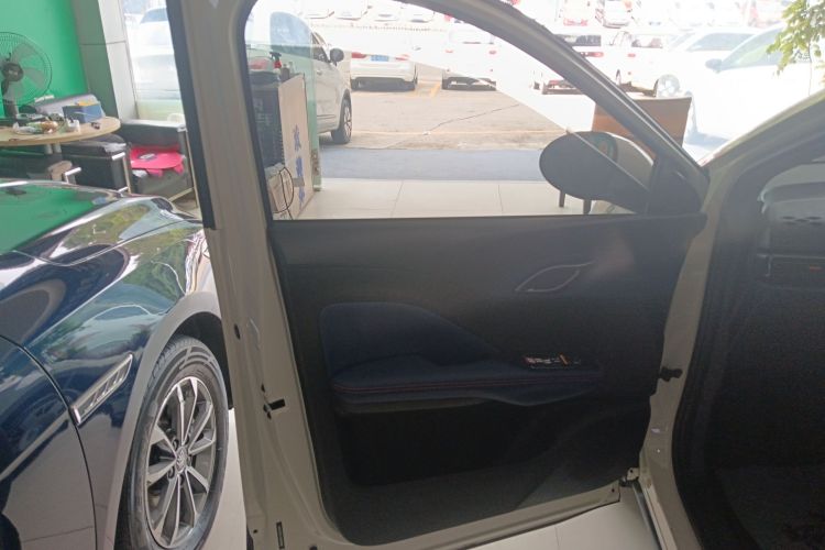 比亚迪 海鸥 2025款 智驾版 305km 活力版中控内饰47