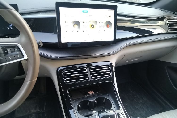 比亚迪 秦PLUS 2023款 冠军版 DM-i 55KM领先型中控内饰16