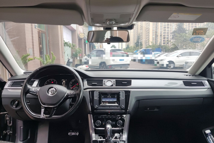 大众 帕萨特 2016款 330TSI DSG尊荣版中控内饰7002