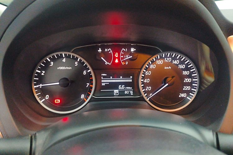 日产 轩逸 2022款 经典 1.6XL CVT豪华版中控内饰14