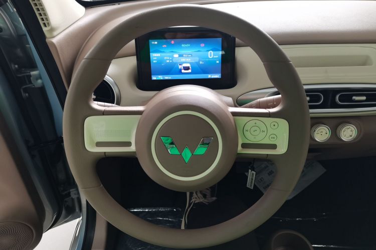 五菱汽车 宏光MINIEV 2025款 四门版 进阶款中控内饰13