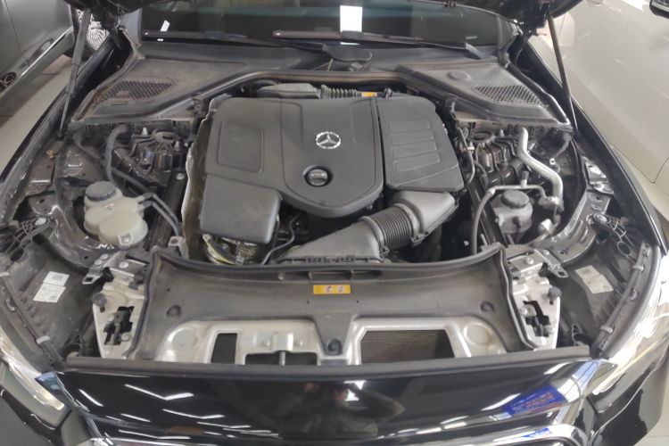 奔驰E级 2025款 E 300 L 时尚型机舱底盘24