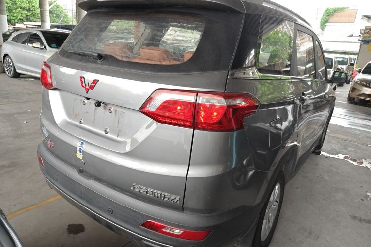 五菱汽车 五菱宏光S3 2018款 1.5L 手动豪华型 国V车身外观6005